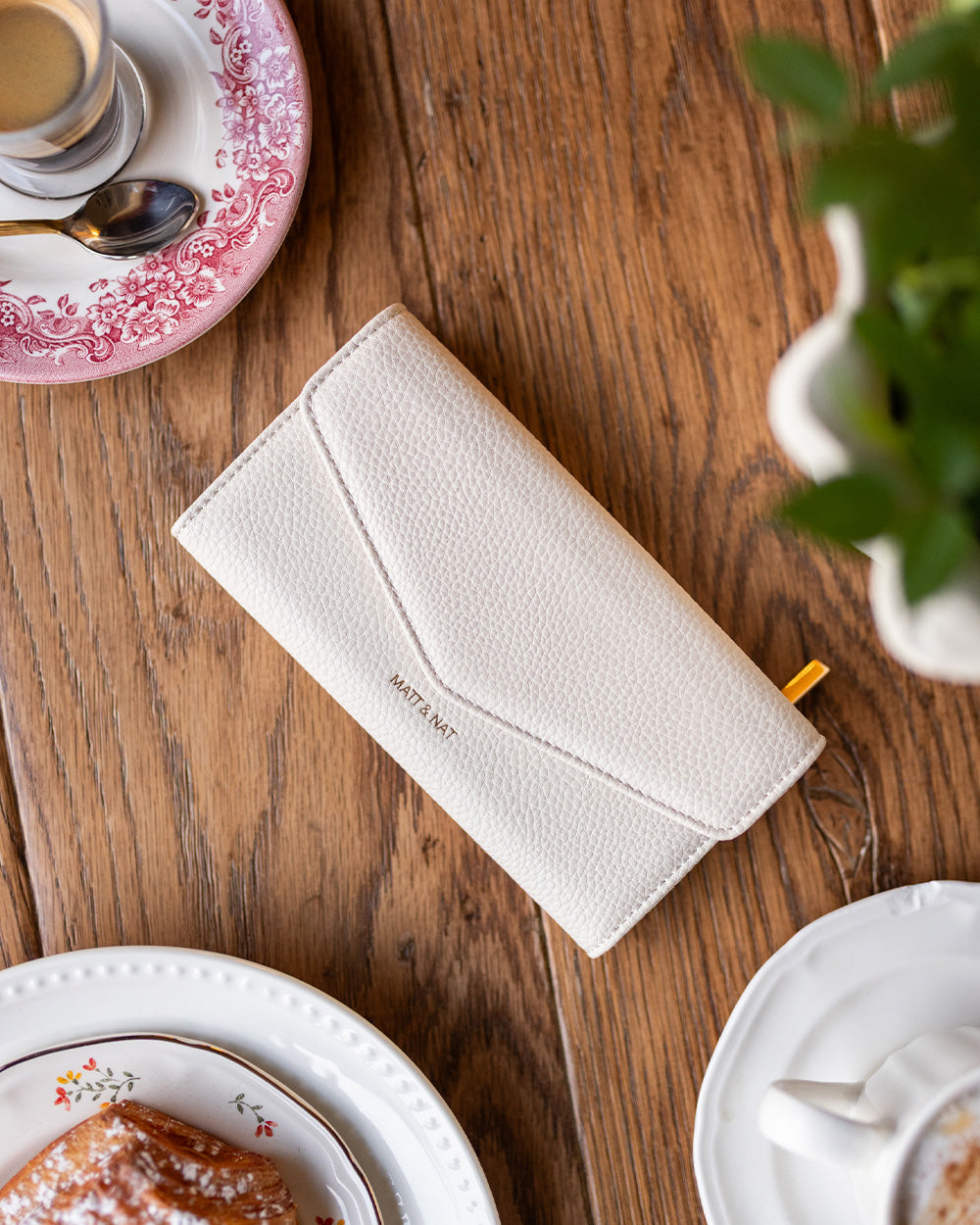 Matt & Nat: Raye Vegan Wallet – Jilly Box