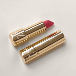 Evalina Beauty: Pout Lipsticks